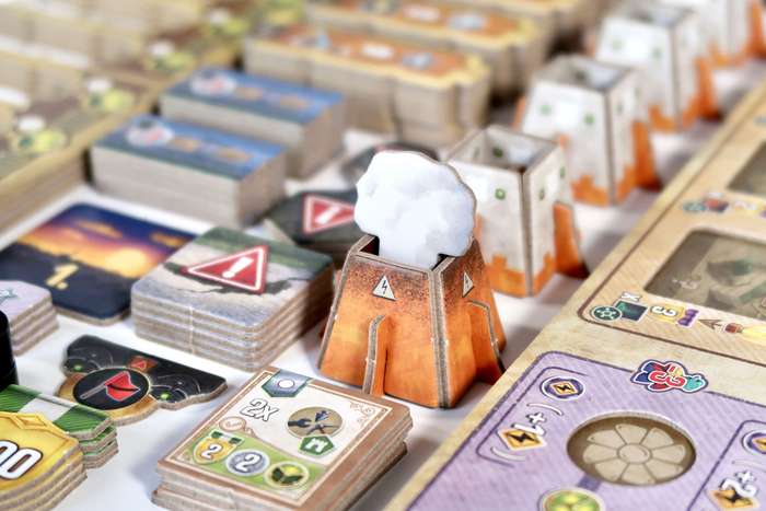 Nucleum (New) - Board & Dice 3500G