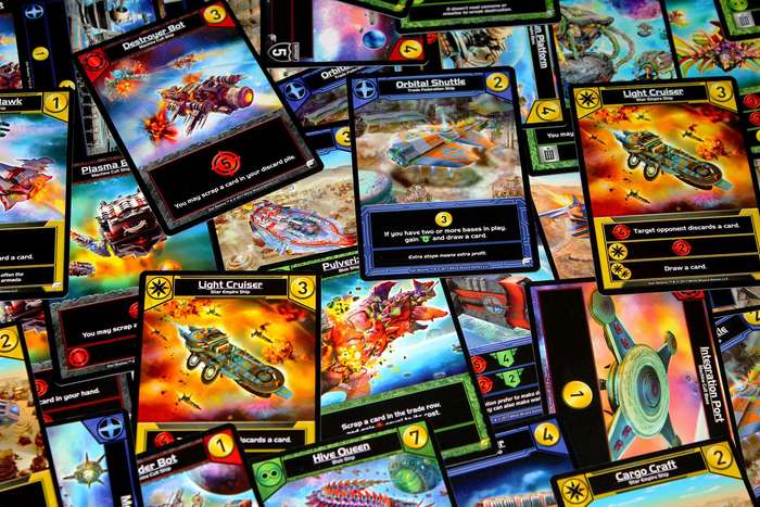 Star Realms: Frontiers (New) - Wise Wizard Games 500G