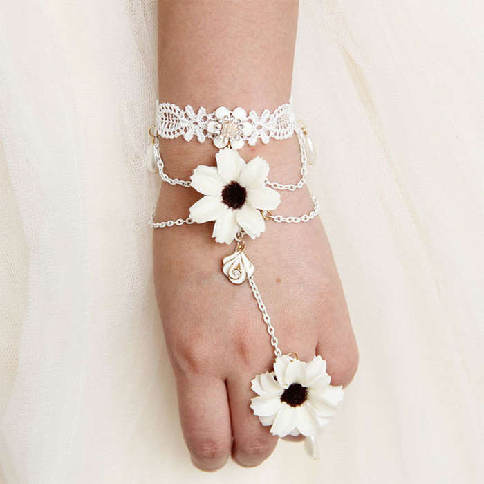 Vintage Floral Lace Wristband Flower Embellishment Bracelet with Ring J17910