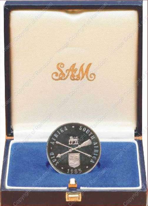 1985_Silver_R1_Proof_Parliament_box_ob