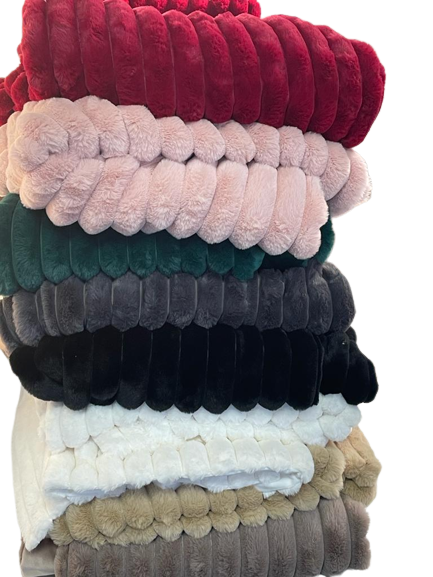 Decadence Fur Throws (150 X200cm)