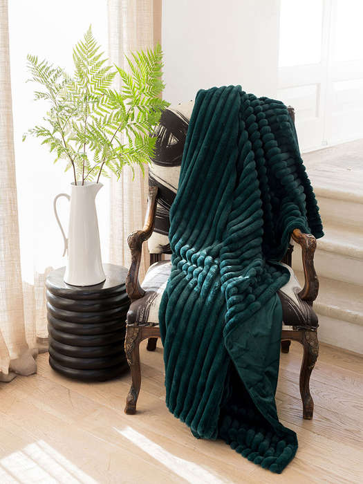 Decadence Fur Throws (150 X200cm)