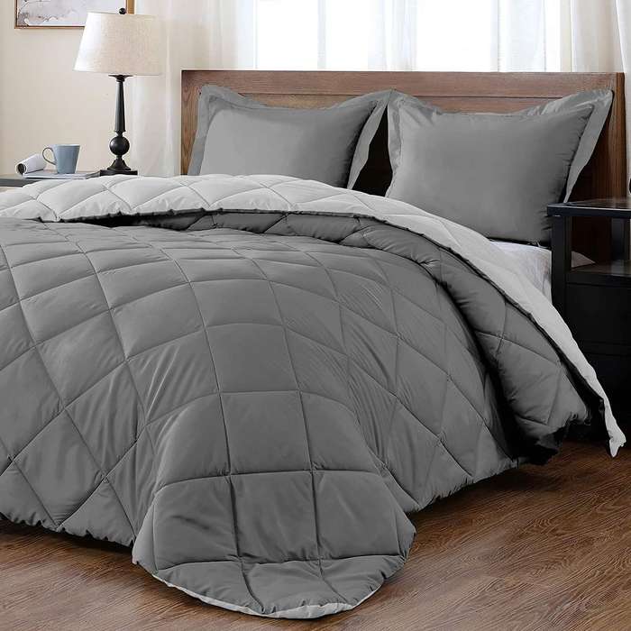SMTE Reversible 5 Piece Comforter set Charcoal and Grey - Double with keychain