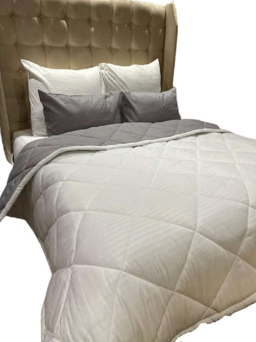 SMTE 5 Piece Reversible Comforter 07 - Queen with keychain