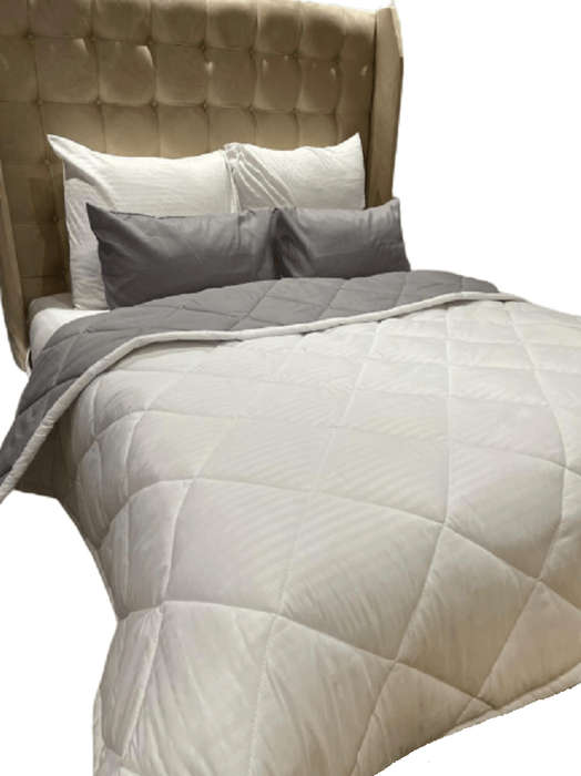 SMTE 07 - 5 Piece Reversible Comforter set - Double with keychain