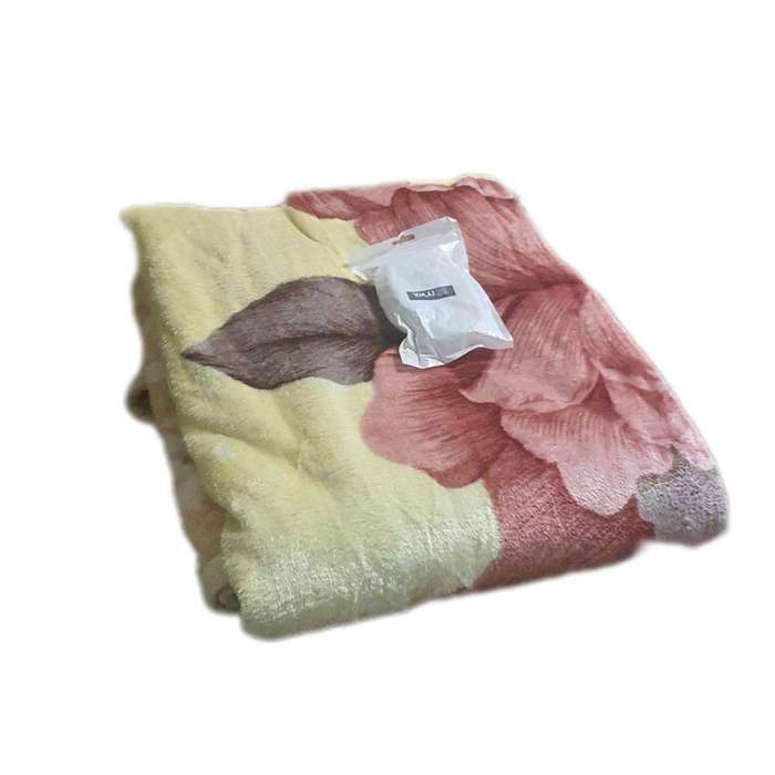 SMTE IYWA Super Soft Winter Blanket 2Ply & Tieback - Gold with keychain