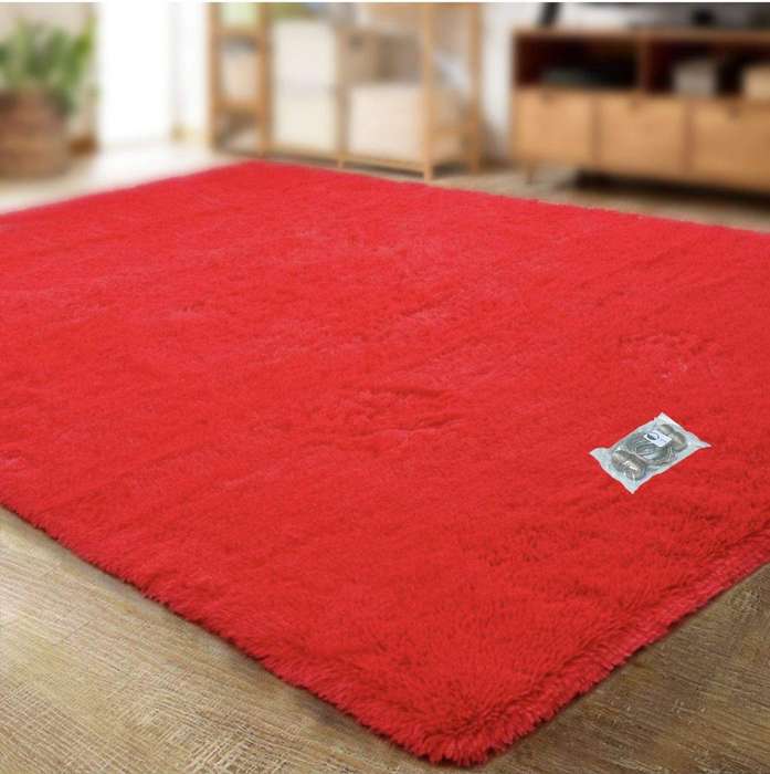 SMTE New Large Premium Heavy Duty Fluffy Carpet/Rug & Complementary SMTE Tieback - Red with keychain