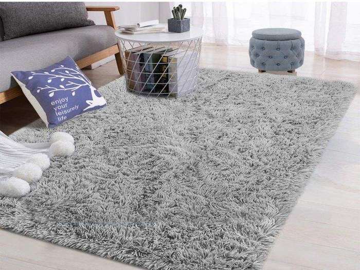 SMTE Shaggy Grey Fluffy Rug with keychain