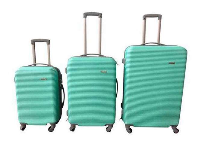 SMTE 3 Piece Hard Outer Shell Luggage Set - Apple Green with keychain