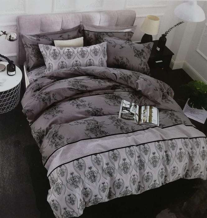 SMTE Flowered Design Duvet Cover Set with keychain