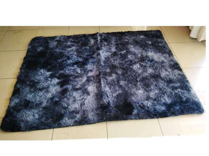 SMTE Grey Blue Fluffy Rug with keychain