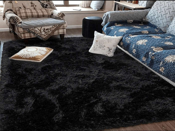 SMTE Black Shaggy Fluffy Rug with keychain