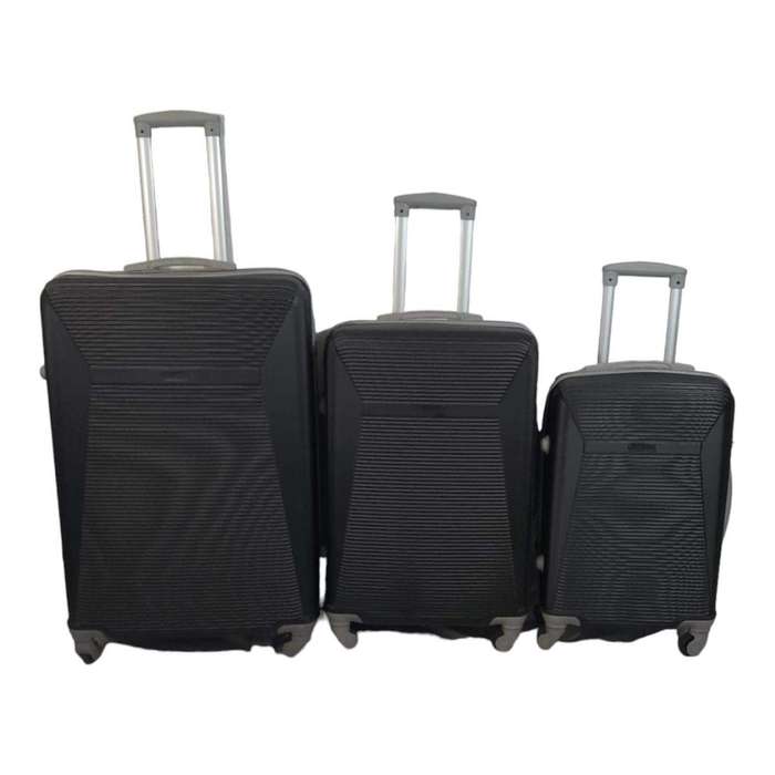 Smte Hard Outer Shell Luggage - 3 Piece - Black with keychain