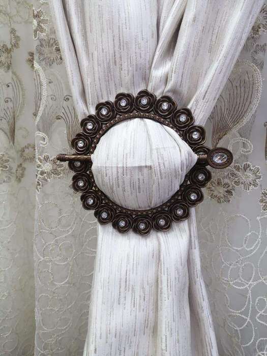 SMTE Curtain Holder Set (2 Pairs) - Brown with keychain