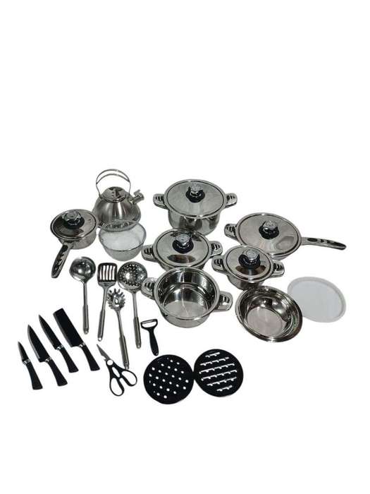 SMTE - 30 Piece Pot Set with keychain