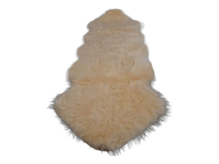 SMTE Faux Fur Rug - 60cm x 1.8 m - White with keychain