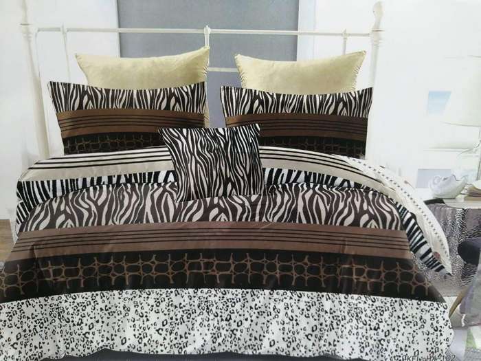 SMTE 5 Piece Quilt Set Brown African Designed Bedspread Set - Queen with keychain