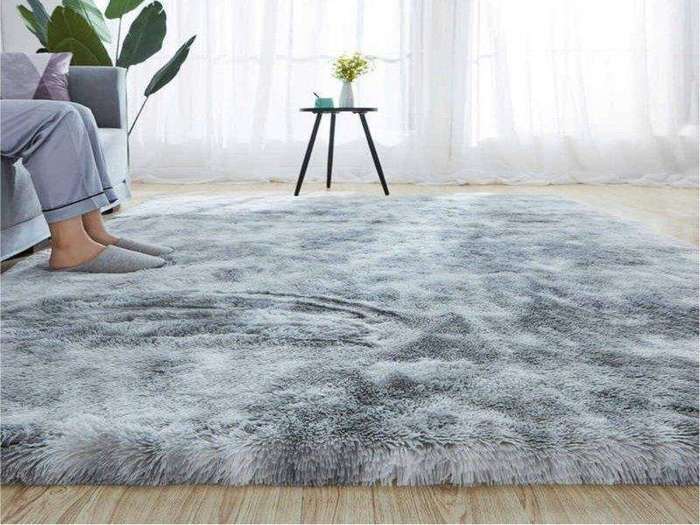 SMTE Soft Shaggy Fluffy Rug - Light Grey with keychain