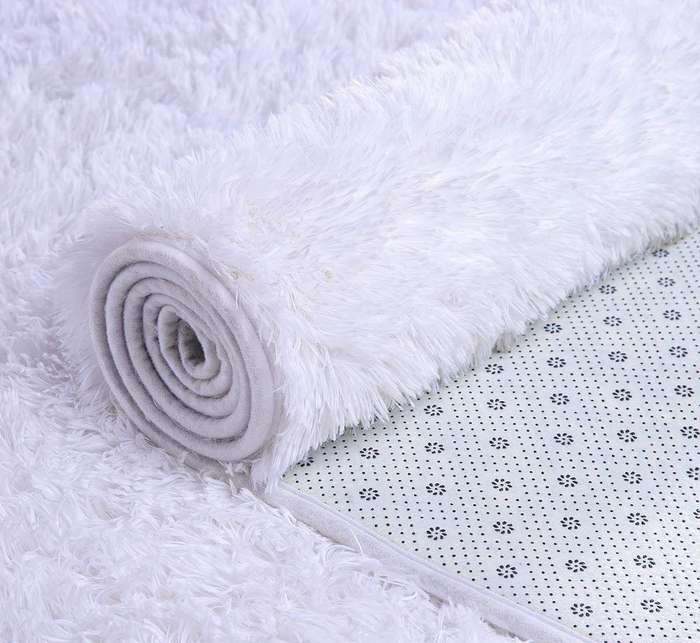 SMTE Fluffy Carpet with keychain