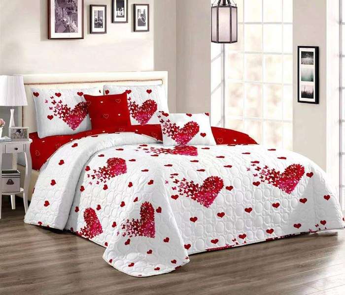 SMTE 5pc Quilt Set Heart Bedspread Set with keychain