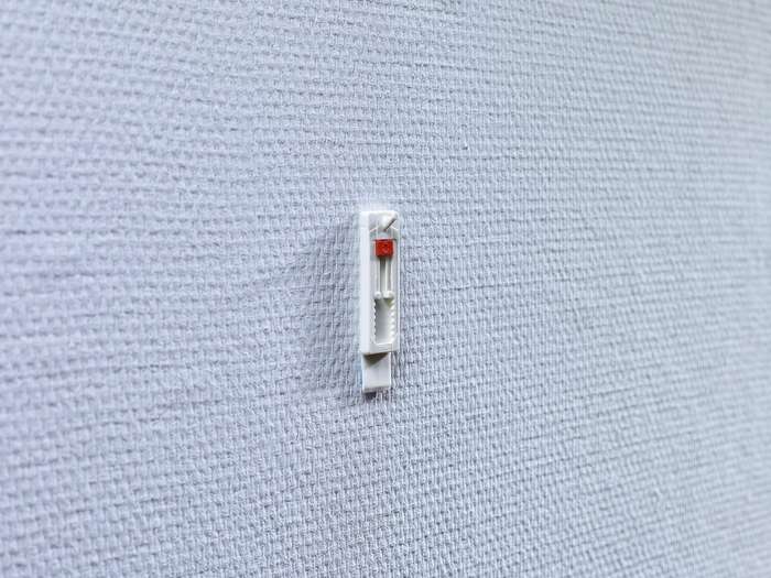 TESA Adhesive Nail Adjustable 2 x 1kg - Sensitive Surface - Wallpaper and Plaster