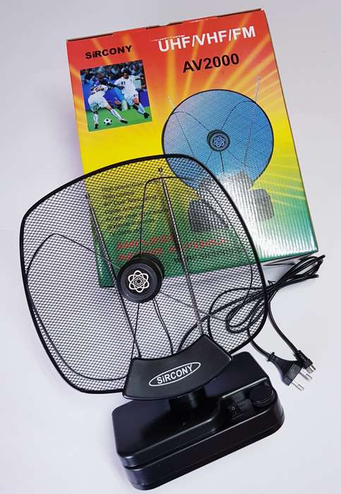Large Indoor TV Antenna with Booster