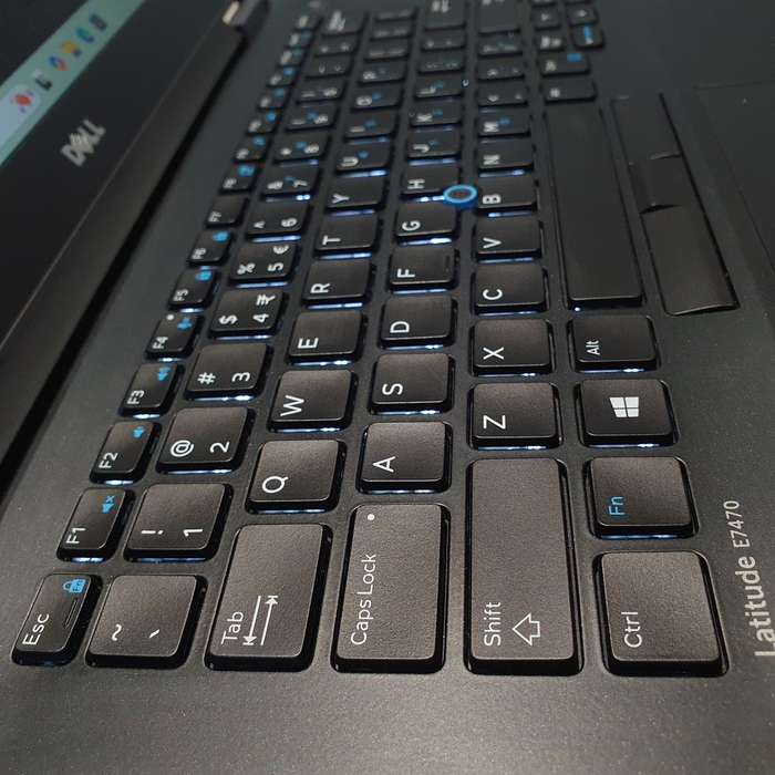 Dell Latitude E7470  Intel Core i5-6300U, 8GB DDR4 RAM, 256GB NVMe SSD, 14" FHD