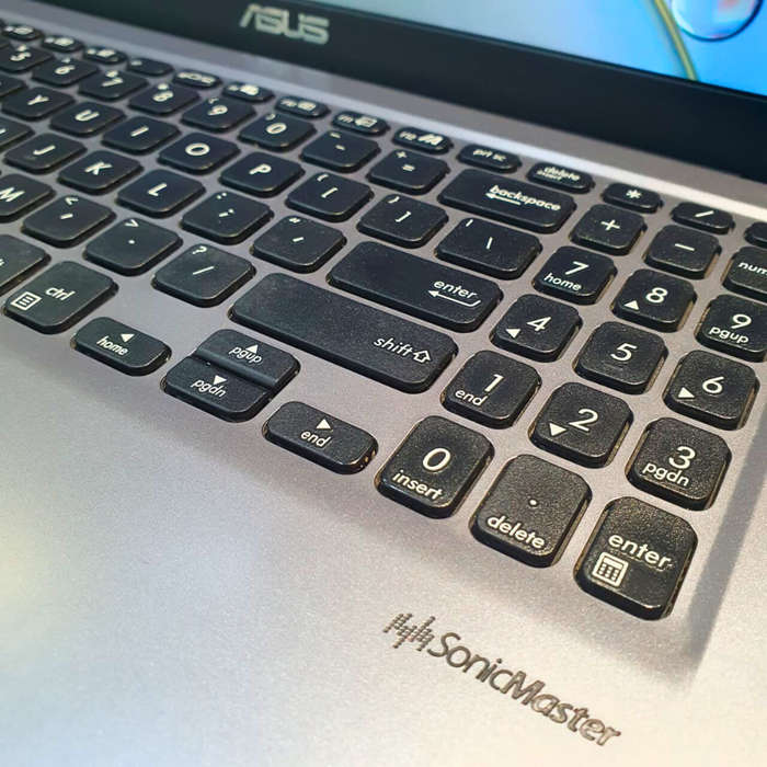 ASUS VivoBook X515EA (pre-owned)