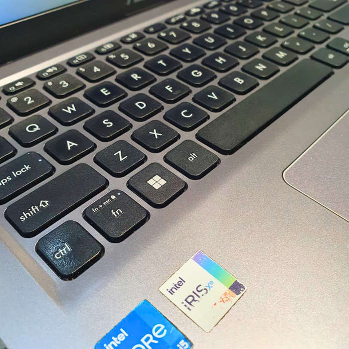 ASUS VivoBook X515EA (pre-owned)