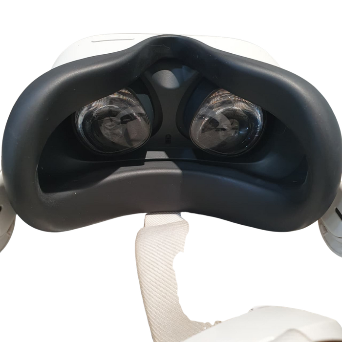 Oculus Quest 2 VR headset (pre-owned)