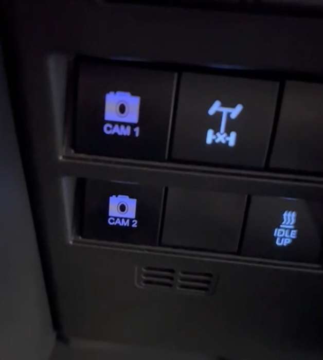 Toyota Landcruiser 300 series front camera and rear camera options