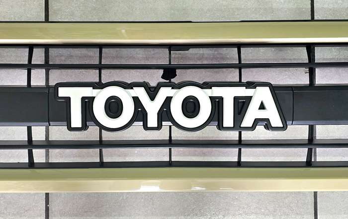 Toyota Landcruiser Sandy Grill 70th Anniversary