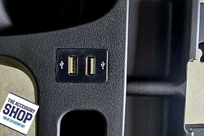 Toyota Landcruiser cup holder and Storage Tray With USB ( Note only Fits V8 &amp; V6)