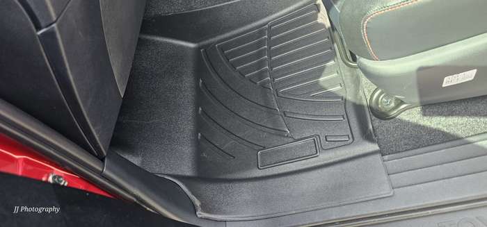 Toyota Hilux Rubber mat set Single or Double cab Moulded Revo 2016-