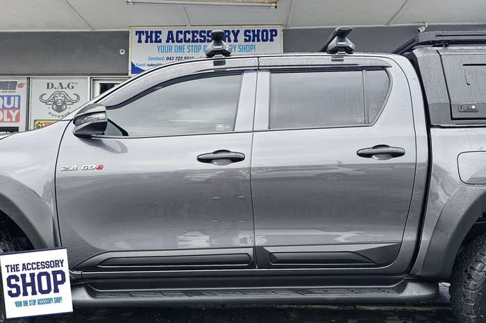 Toyota Hilux body cladding double cab 2016-