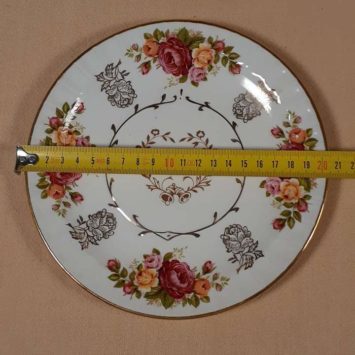 Avon by Wood and Sons - Anniversary Plate - Roses