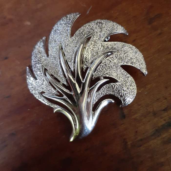 Silver Metal vintage brooch - Styalized Tree