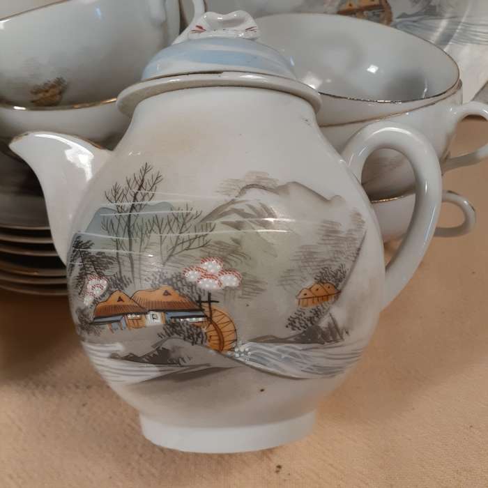 Oriental Japanese tea set - fine porcelain - hand decorated landscapes