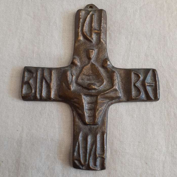 German cast bronze cross - Ich bin bei auch -  10cm x 8.5cms