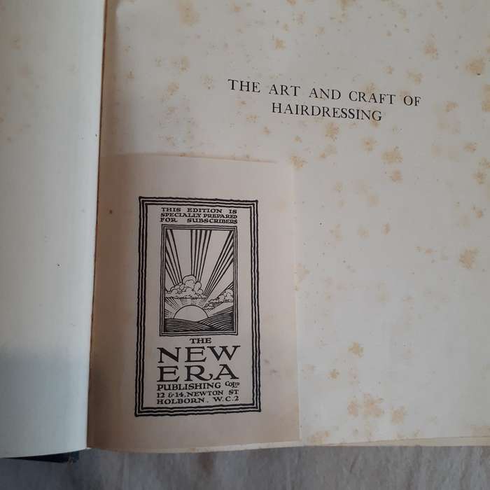 Art and craft of hairdressing - second ed. - Gilbert A Foan - 623 pages