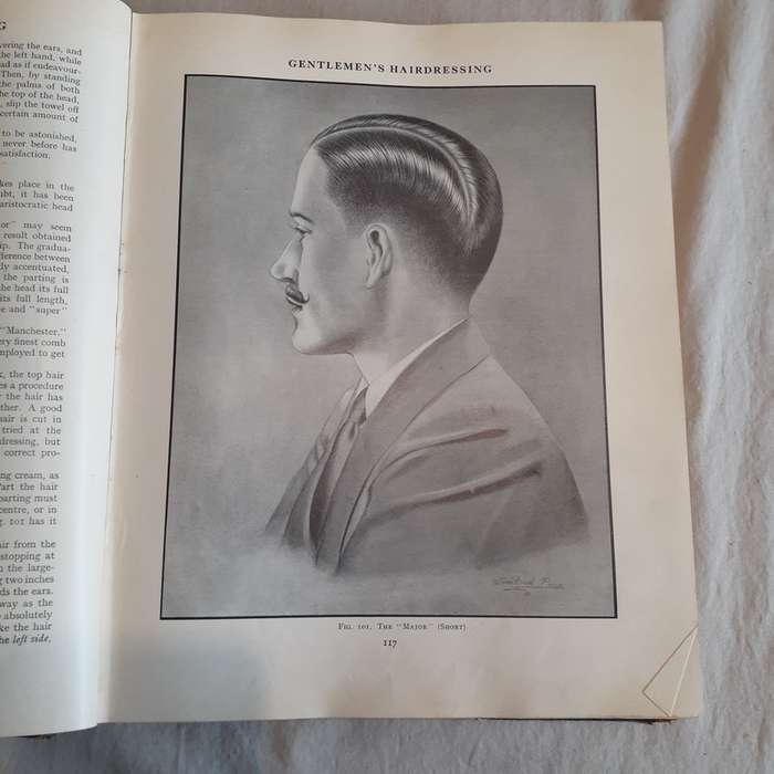 Art and craft of hairdressing - second ed. - Gilbert A Foan - 623 pages