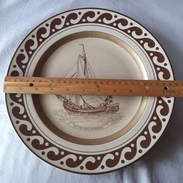 Maritime Shipping plate- Danish Ship "Attenhundrede" Decorative plate