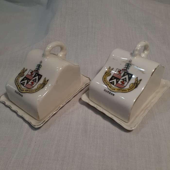 2 Crested China mini Cheese dishes  Durban - Gemma Czechoslovakia 1927 -