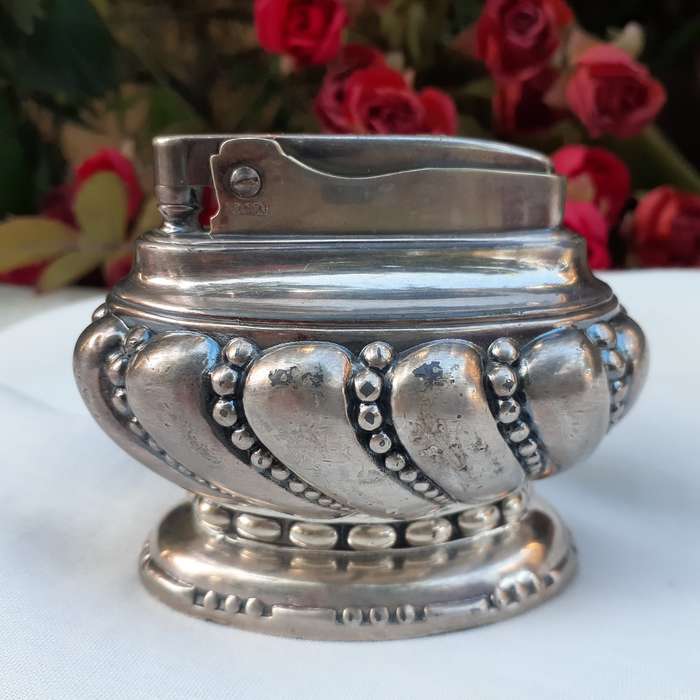 Ronson Table Lighter - silver plateed cigarette cigar lighter