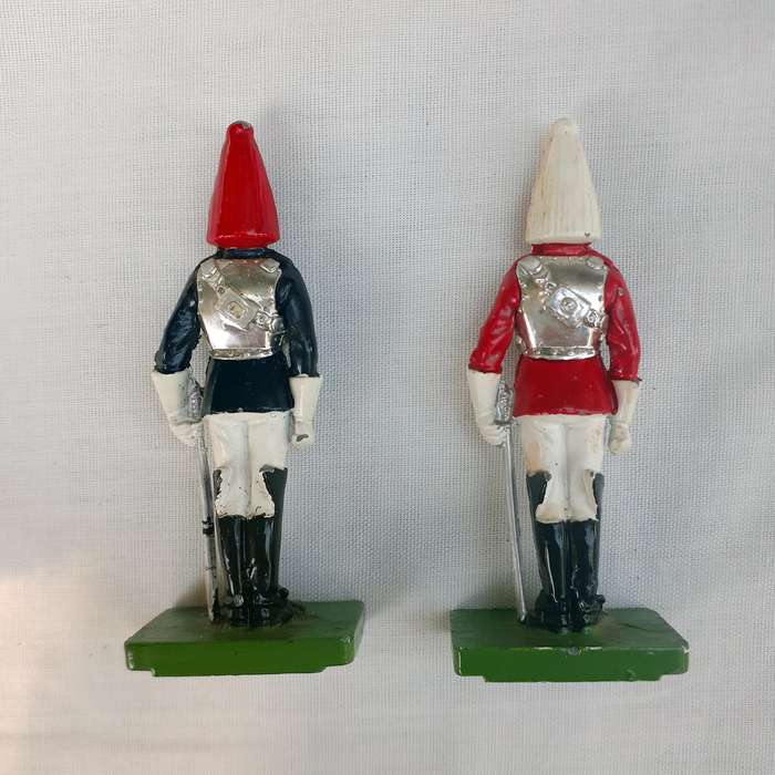2 Britains Metal Toys queens guard Soldiers -  6.5 cms tall