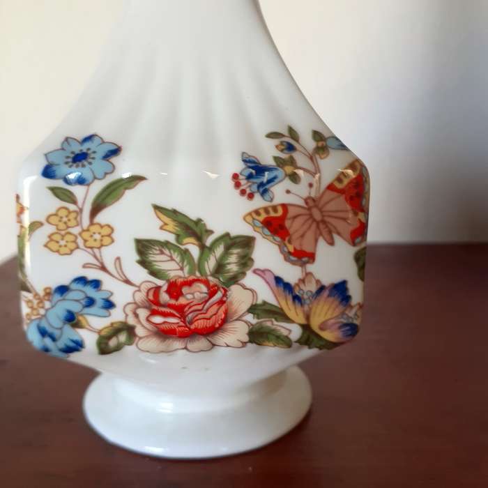 Bud Vase -Aynsley butterflies and roses Cottage Garden Fine english bone china  17cms tall