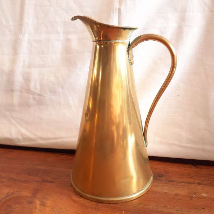 Brass jug Made in England Joseph Sankey and Sons,  vase - water jug  26 cms approx tall
