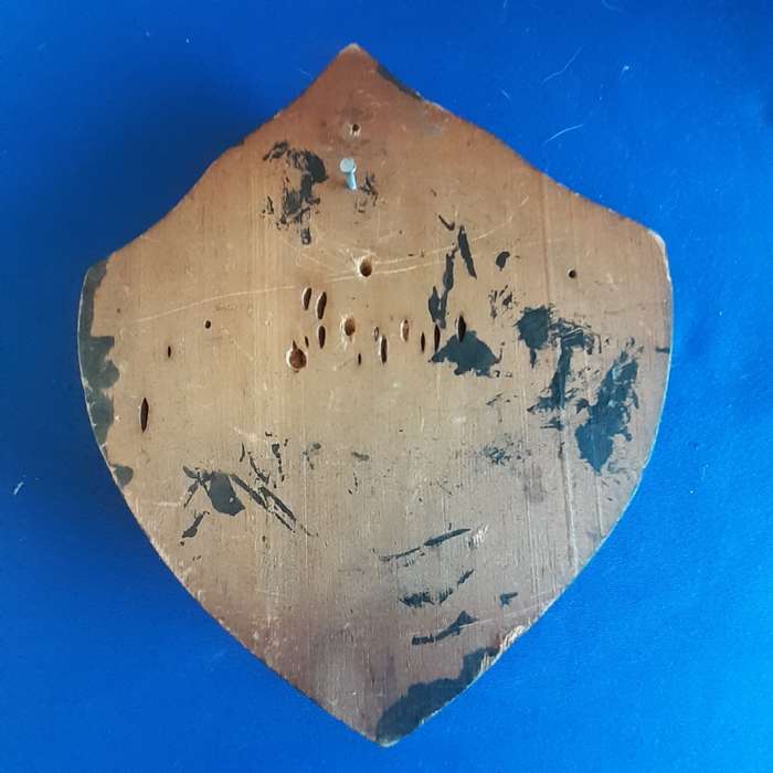 SANDF Army SA1 brass Badge on wooden plaque   18cms x 16cms