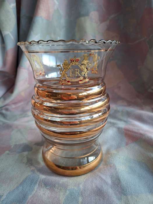 Royalty 1953 Coronation commemoration glass vase with gold bands  16 cms