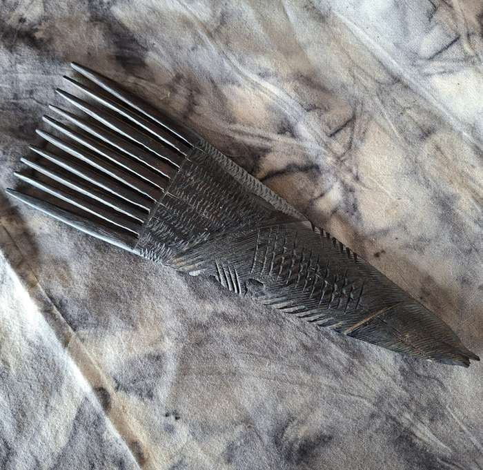 African wooden hair comb - wooden handcarved traditional ebony